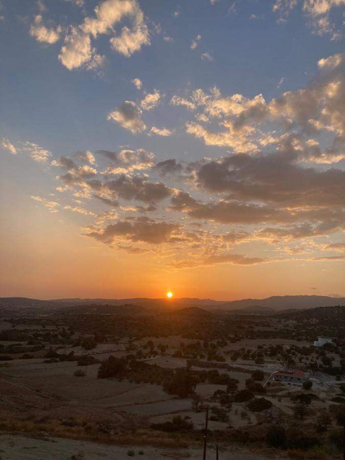 Sunset Retreat Cyprus Apartment Pentakomo Luaran gambar